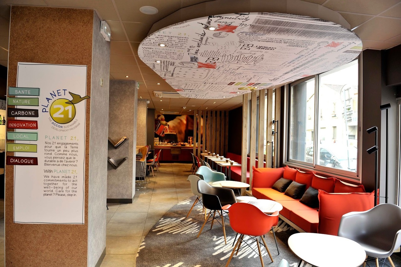 Copyright @ibislyoncentre