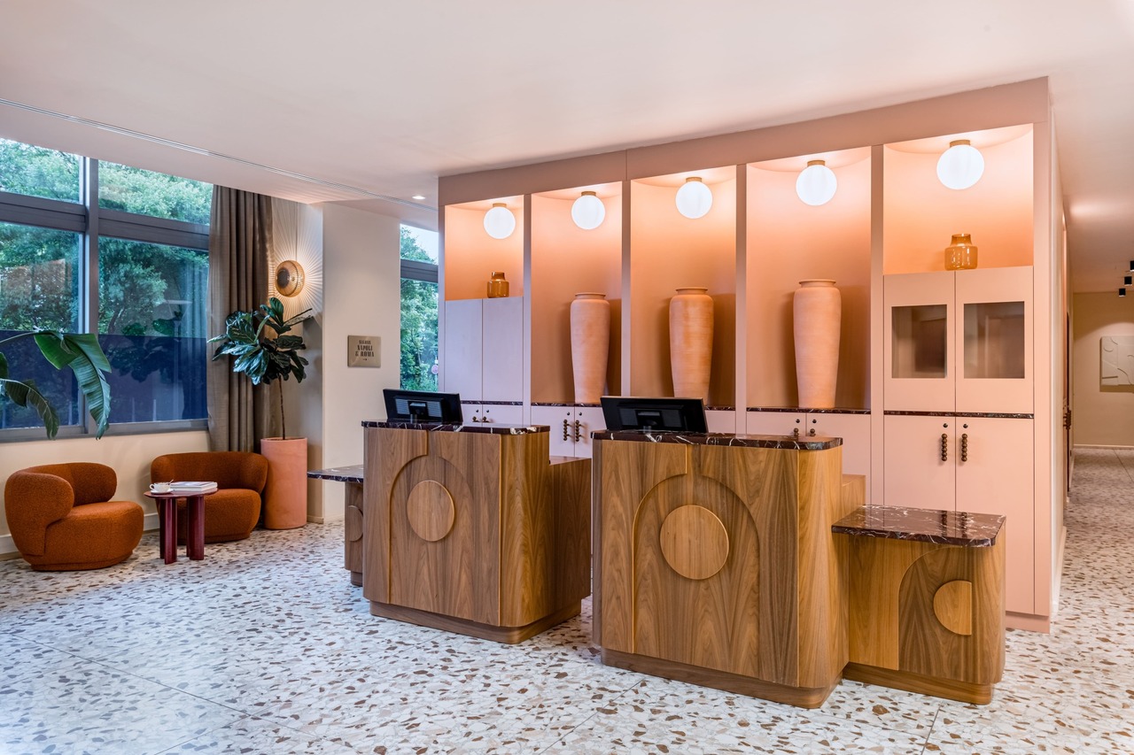 Copyright Copyright © 2025 Marine Piolat