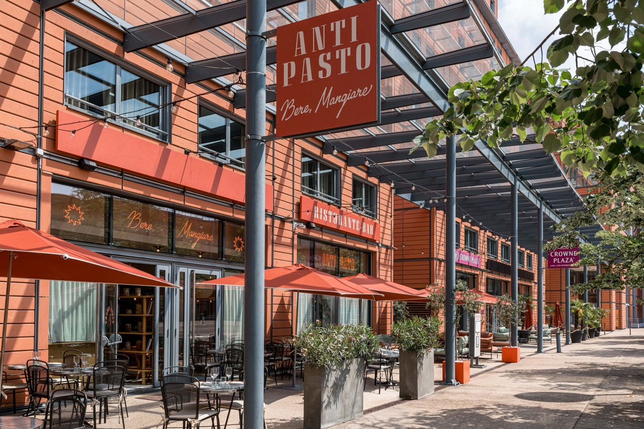 Copyright Copyright © 2025 Marine Piolat