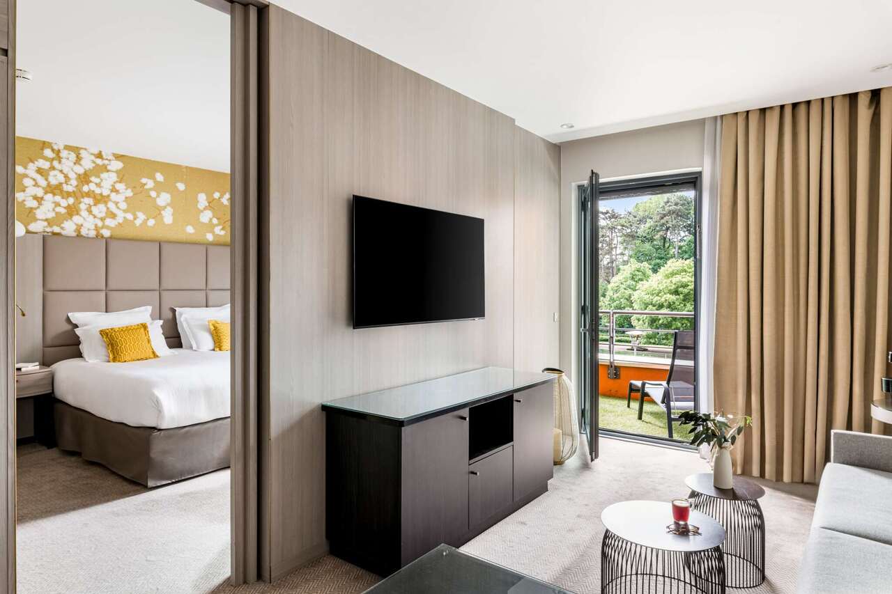 Copyright Copyright © 2025 Marine Piolat