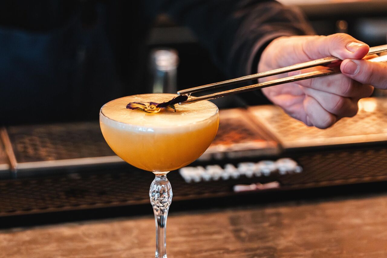 Copyright SEASONS PRODUCTION