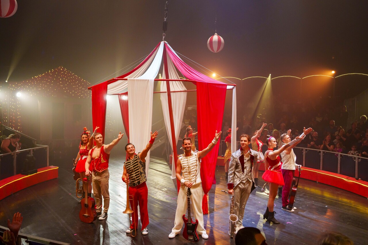 Copyright Victoria Kosheleva Cirque Imagine