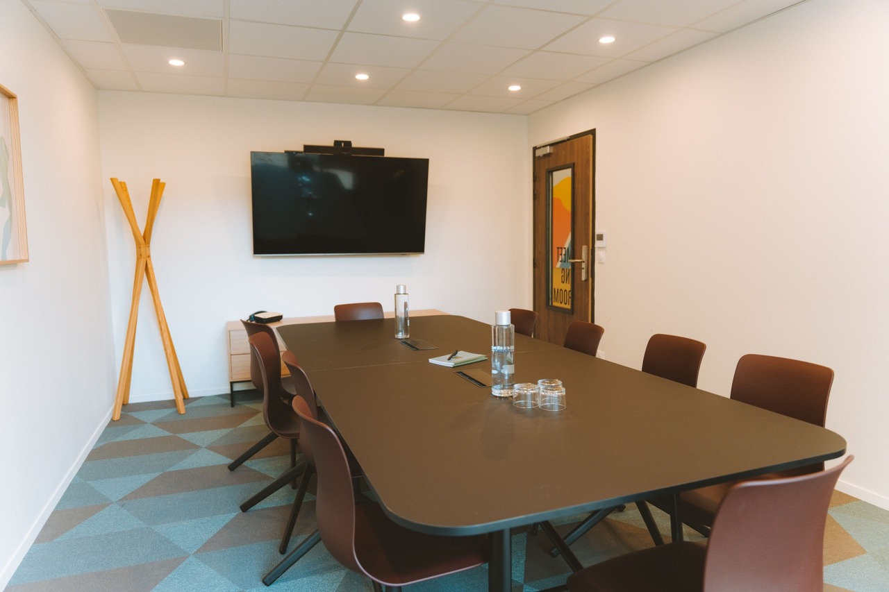 Copyright Alex tarin