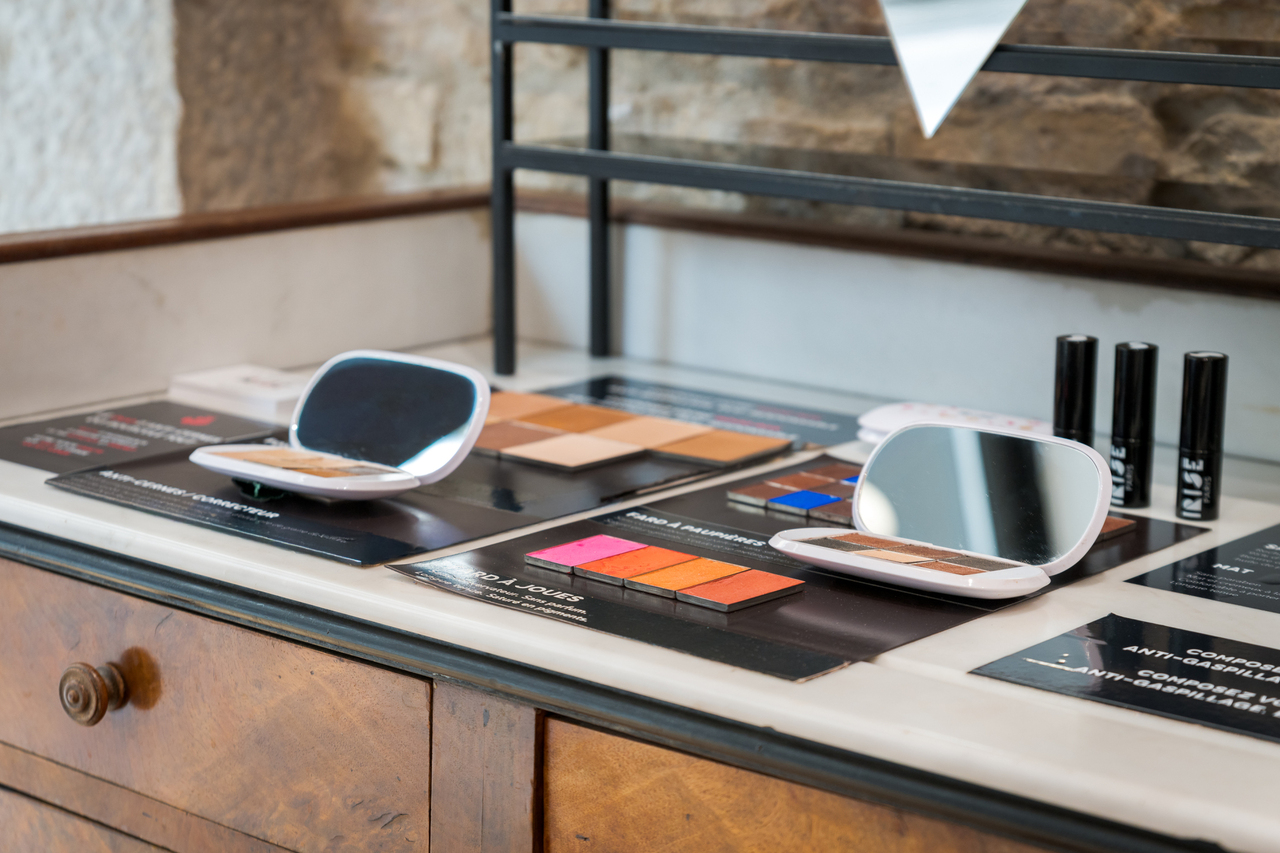 Copyright Irisé Paris