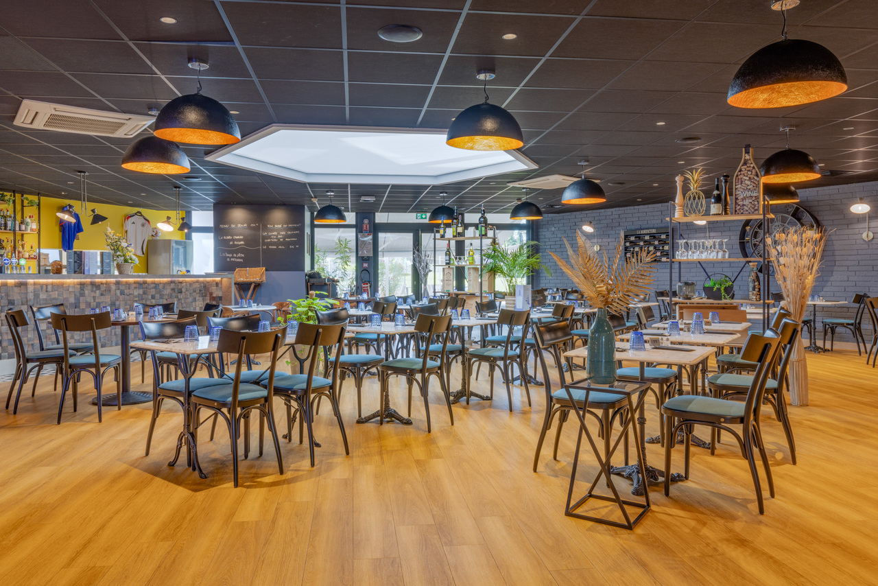 Copyright Baptiste de Izarra