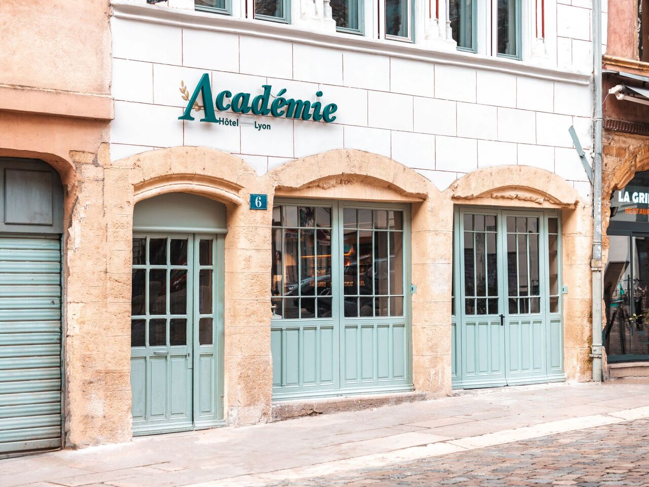 Copyright Seasons Production