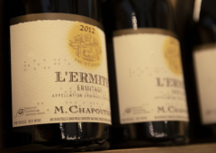 Copyright M CHAPOUTIER