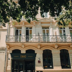 Façade