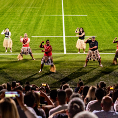 Matmut Stadium - Haka sur le terrain