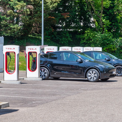 Parking avec bornes Tesla