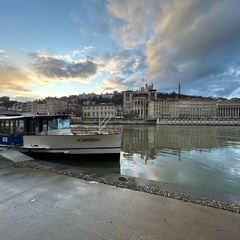 le Vaporetto - Station Bellecour