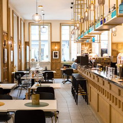 restaurant