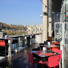 Terrasse vue sur la Saone