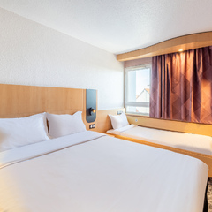 Chambre triple - B&B HOTEL Lyon Eurexpo Bron