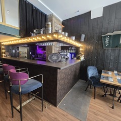 Restaurant-cabaret