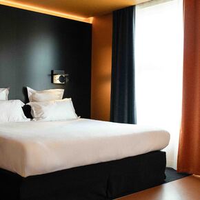 Copyright Laurence Revol