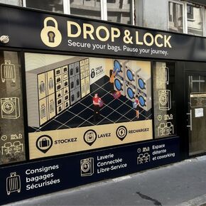 Copyright Drop & Lock