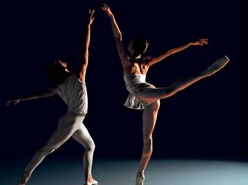 Copyright The Grey Area de David Dawson © Opéra de Lyon / Nicky Bruckert