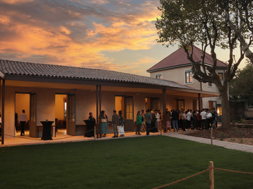 Copyright Sabine Serrad