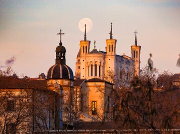 Copyright Iulian Rotaru / OnlyLyon