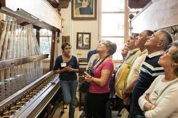 Association Soierie Vivante - D&eacute;monstration sur m&eacute;tier Jacquart