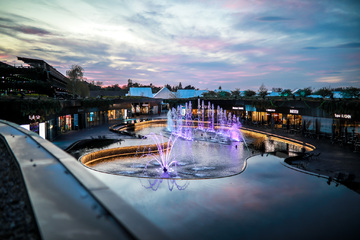 The Village, Restaurants