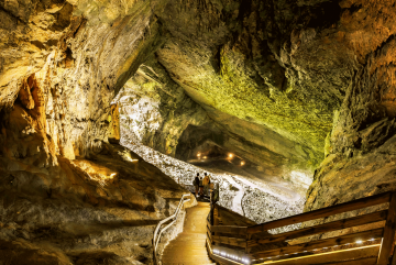 Grande salle des Grottes du Cerdon