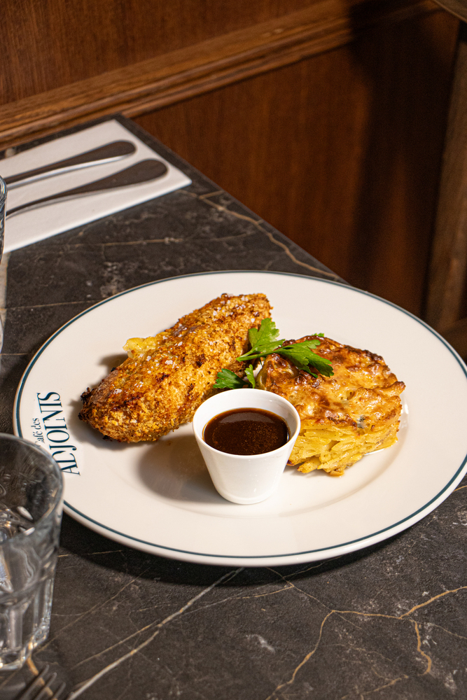 Copyright Mojo Comm'