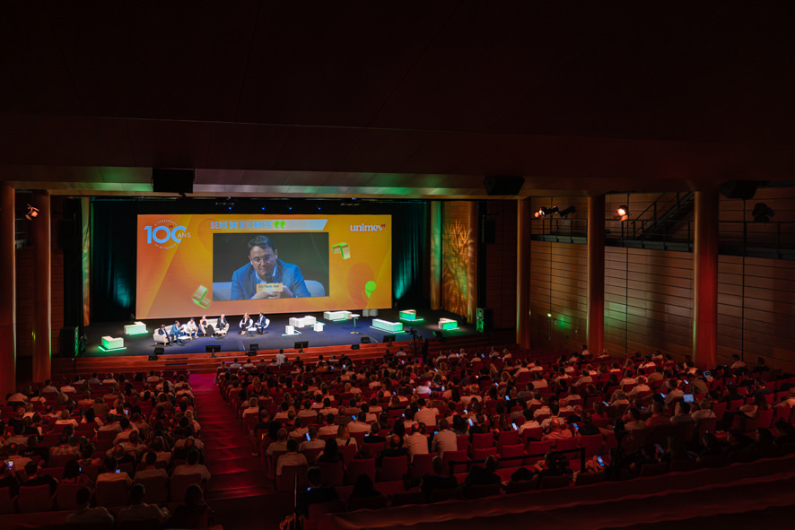 Copyright Sebastien Clavel